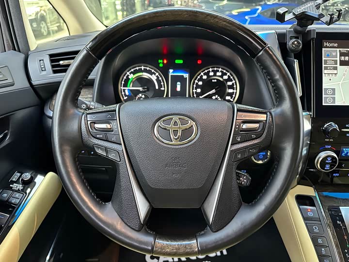 Фото 8 - Toyota Alphard