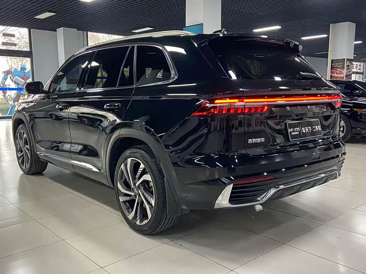 Фото 4 - Geely Monjaro