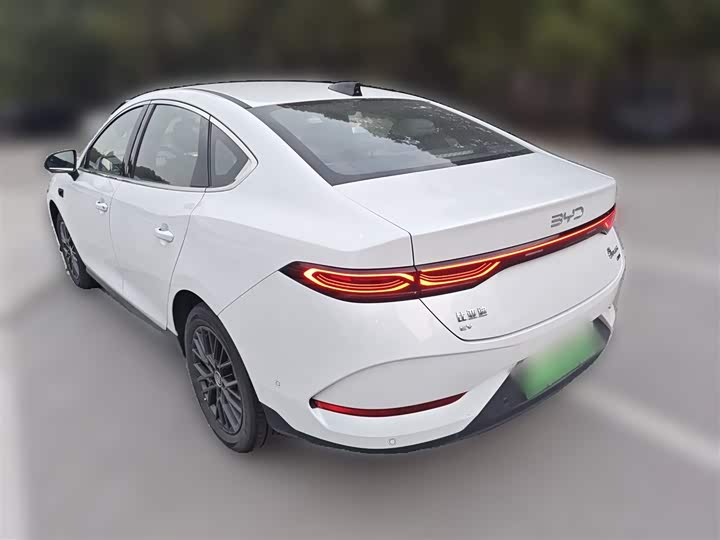 Фото 9 - BYD Qin Plus