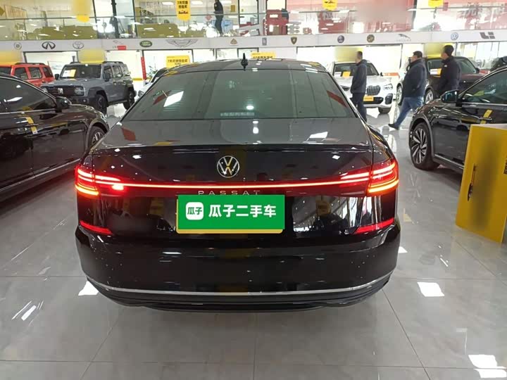 Фото 6 - Volkswagen Passat