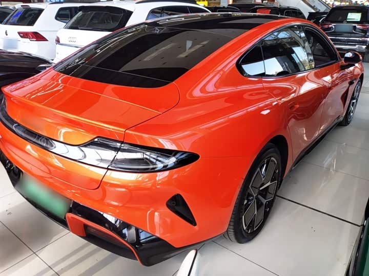 Фото 7 - Xiaomi SU7