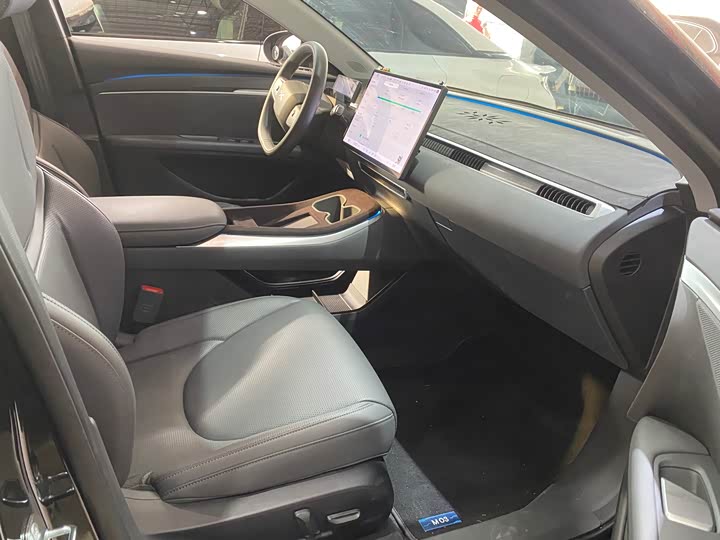 Фото 7 - XPeng Mona M03