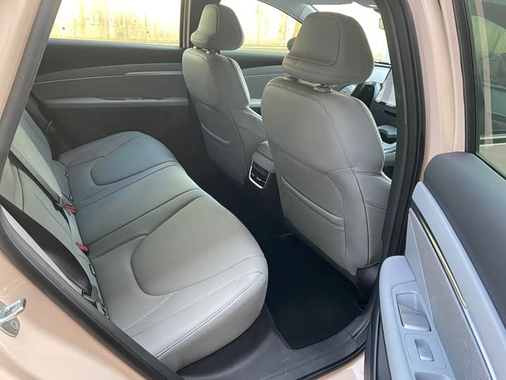 Фото 8 - XPeng Mona M03