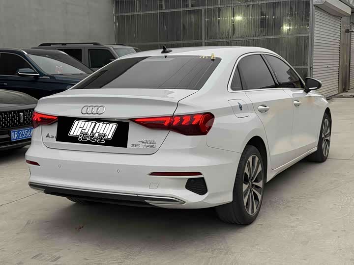 Фото 2 - Audi A3