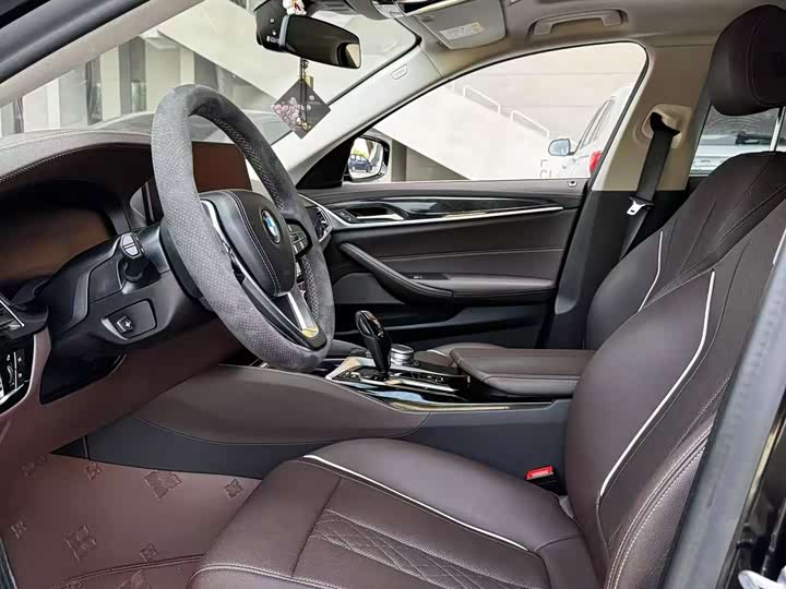 Фото 7 - BMW 5 Series