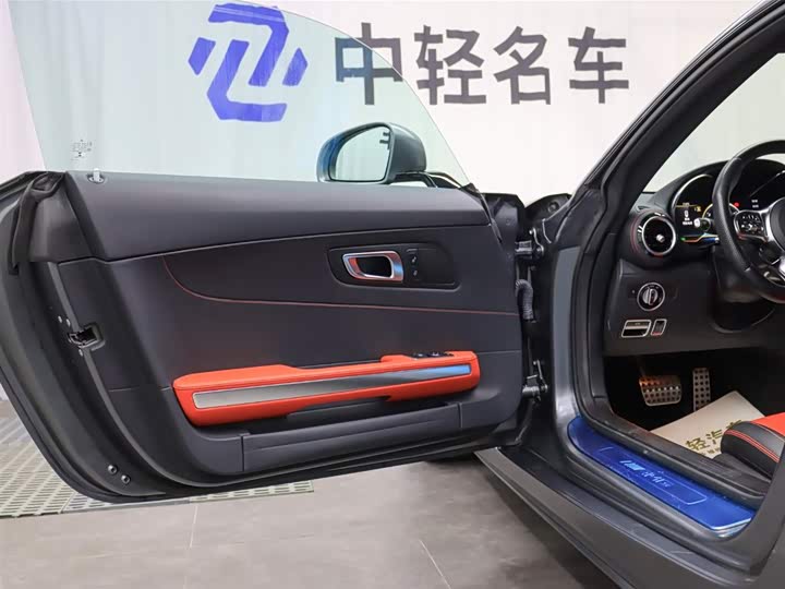 Фото 6 - Mercedes-Benz AMG GT