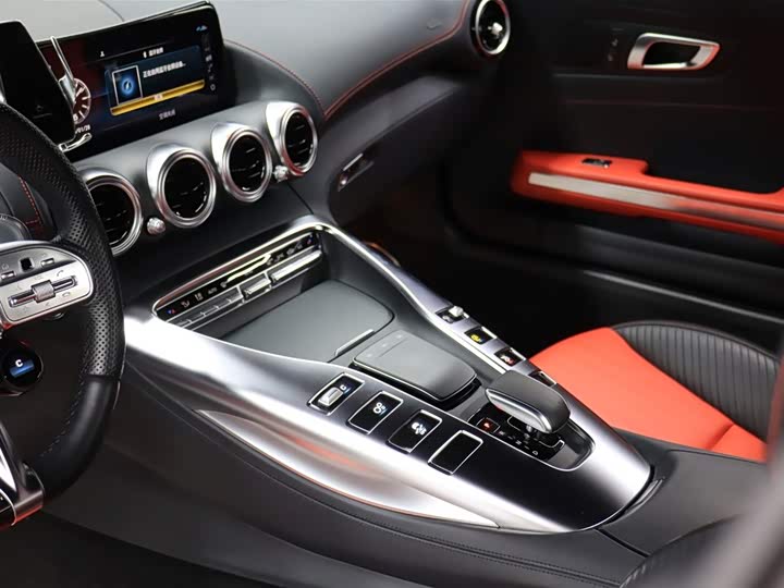 Фото 9 - Mercedes-Benz AMG GT