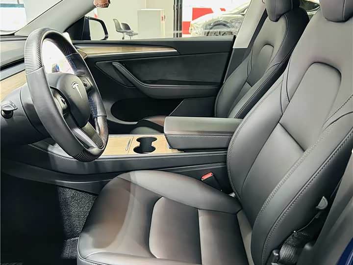 Фото 7 - Tesla Model Y