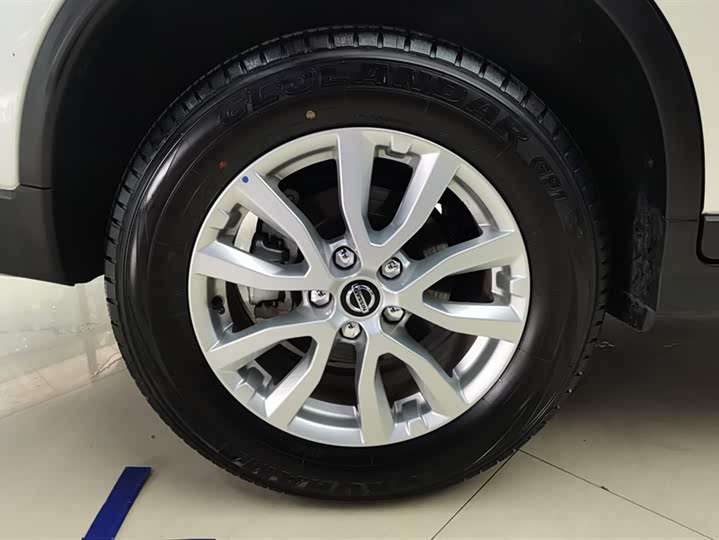 Фото 6 - Nissan X-Trail