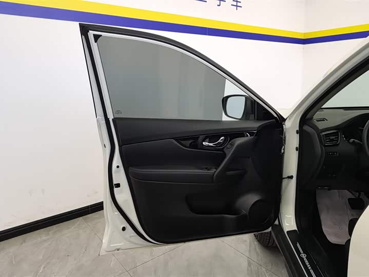 Фото 7 - Nissan X-Trail