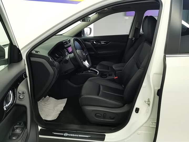 Фото 9 - Nissan X-Trail