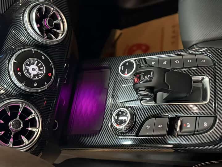 Фото 6 - Tank 300