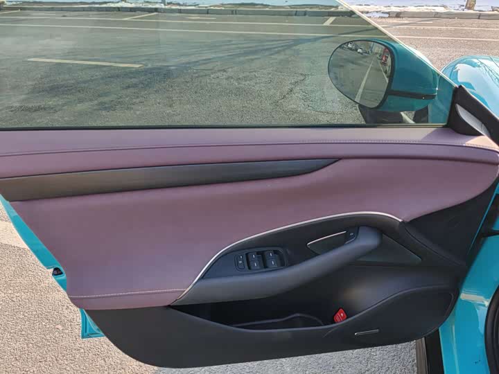 Фото 7 - Xiaomi SU7