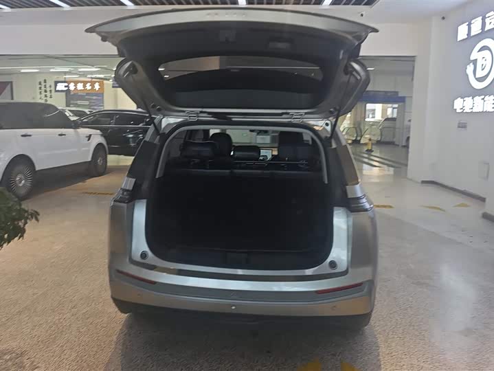 Фото 4 - GAC Aion Y