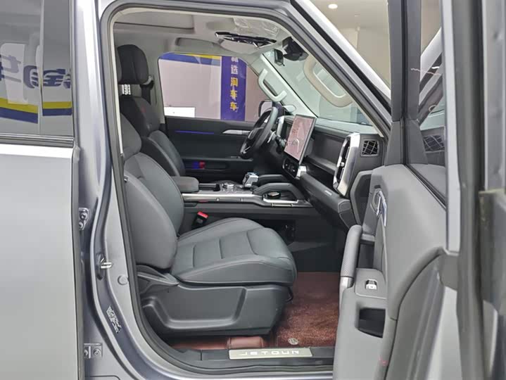 Фото 8 - Jetour T2