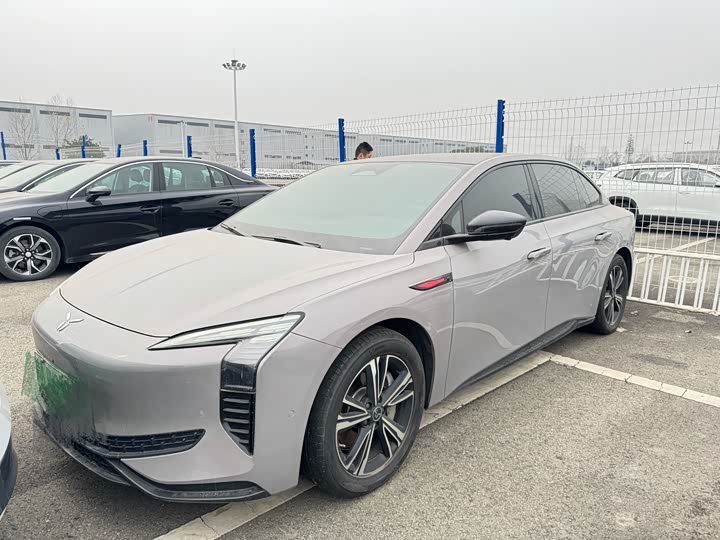 Фото 2 - Hongqi EH7