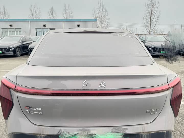 Фото 6 - Hongqi EH7