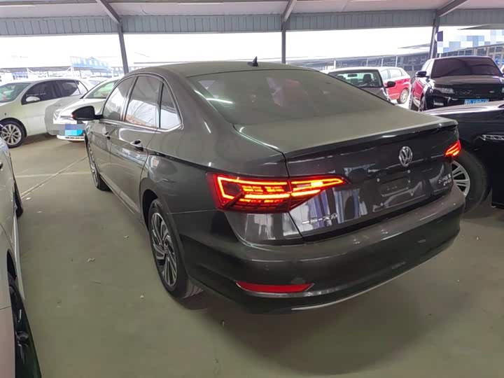 Фото 5 - Volkswagen Sagitar L