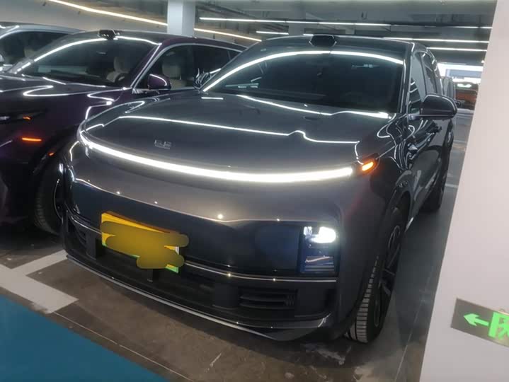 Фото 1 - LiXiang L8