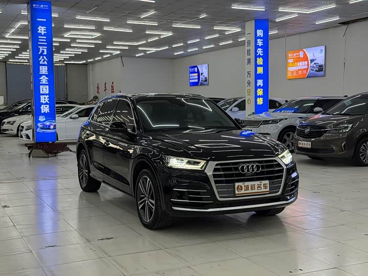 Фото 3 - Audi Q5L