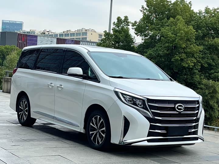 Фото 3 - GAC Trumpchi M8