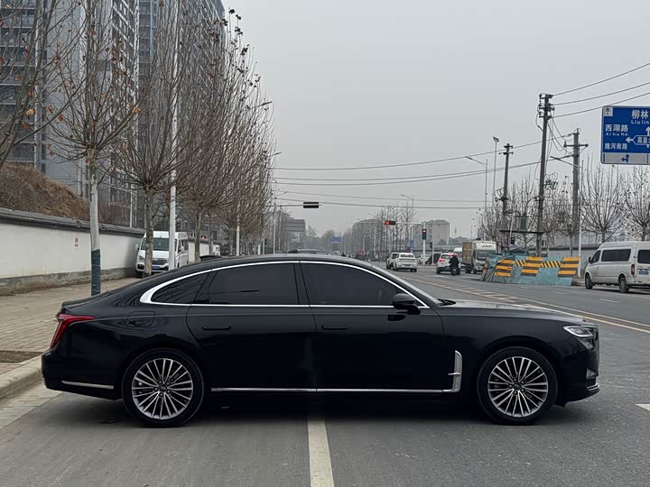 Фото 9 - Hongqi H9