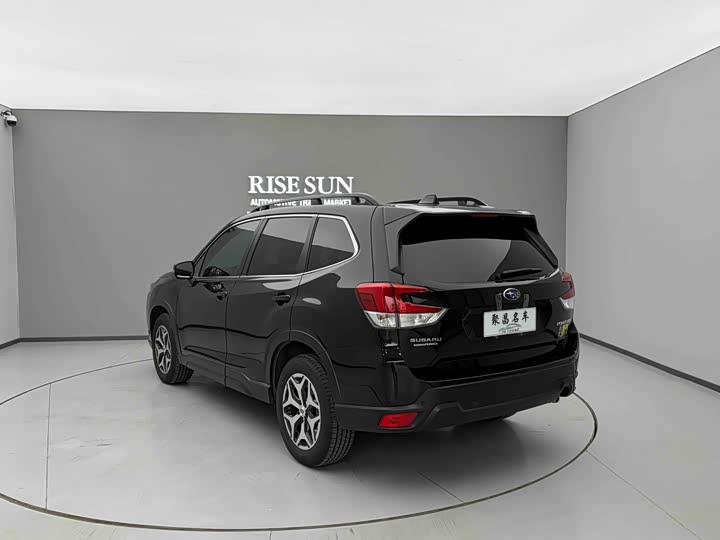 Фото 7 - Subaru Forester