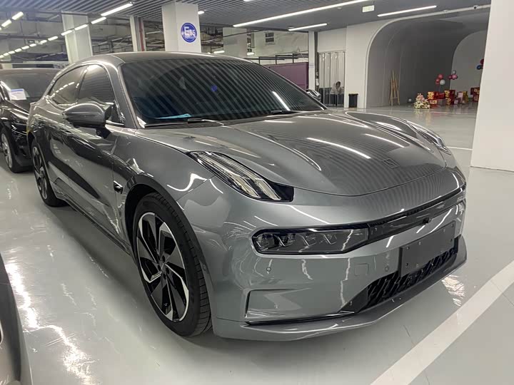 Фото 3 - Zeekr 001