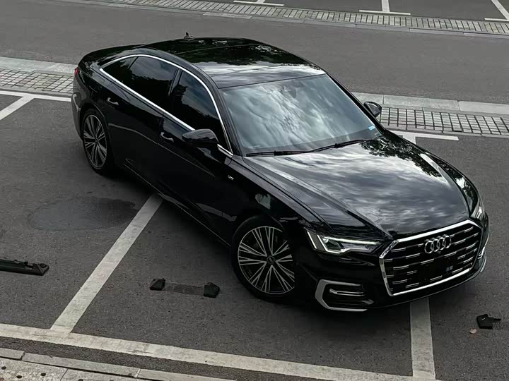 Фото 3 - Audi A6L