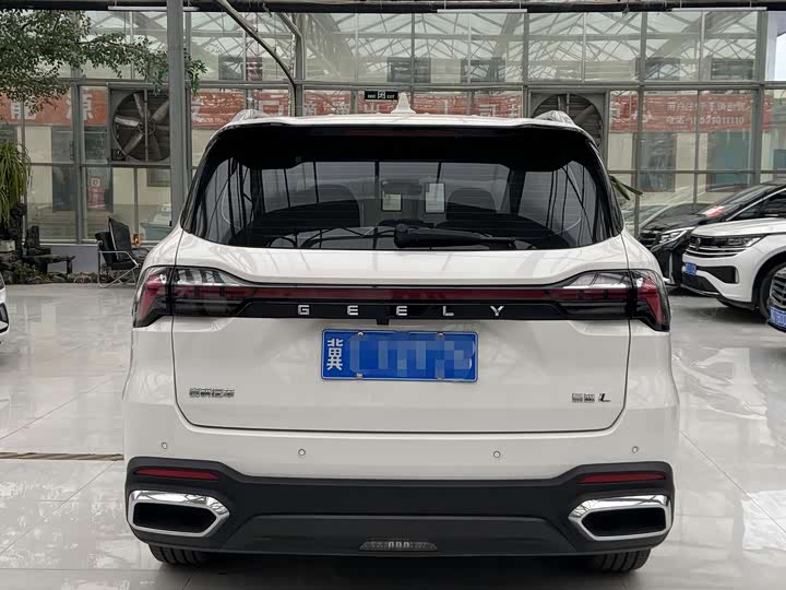 Фото 6 - Geely Okavango L