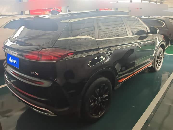 Фото 3 - Geely Atlas