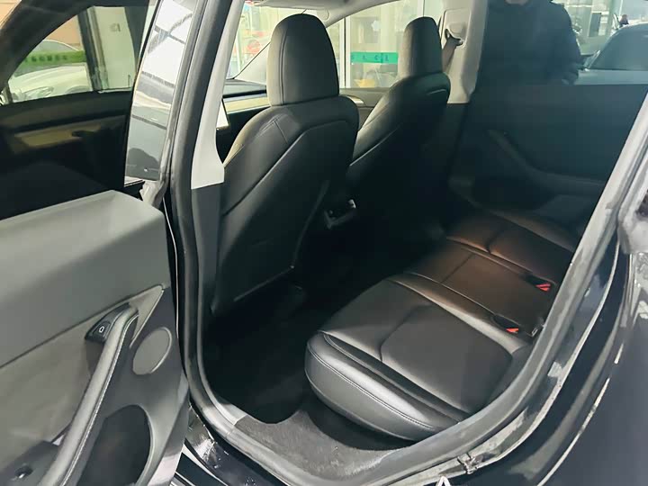 Фото 8 - Tesla Model Y