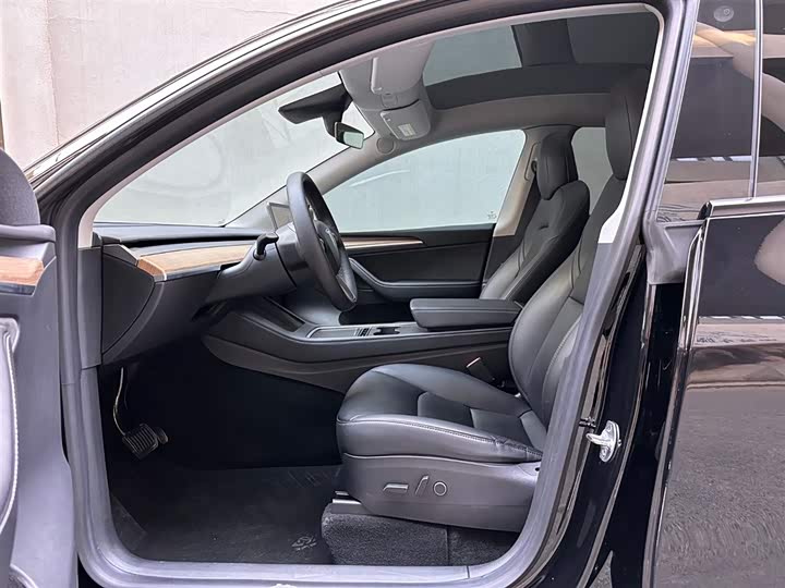 Фото 7 - Tesla Model Y