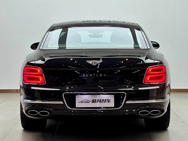 Фото 4 - Bentley Flying Spur