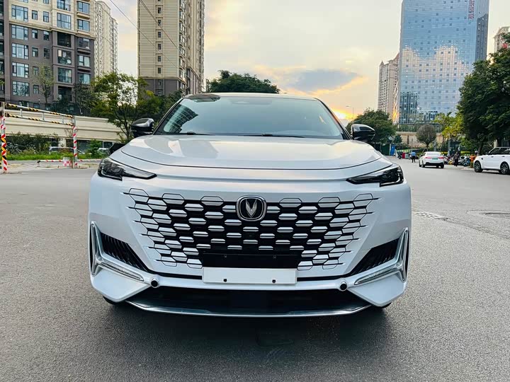 Фото 3 - Changan UNI-K