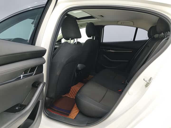 Фото 8 - Mazda 3 (Axela)