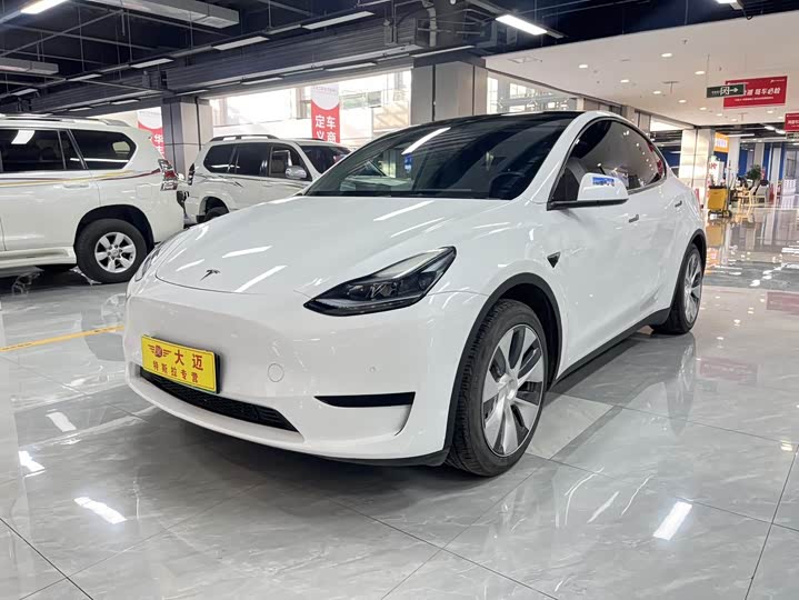 Фото 2 - Tesla Model Y