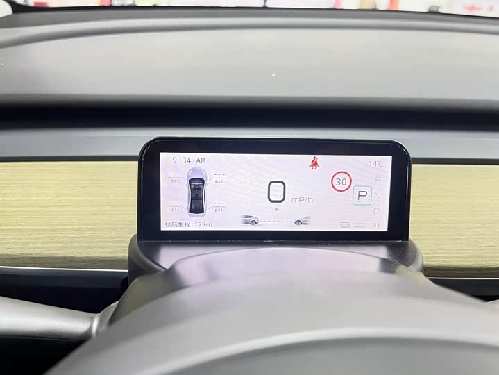 Фото 8 - Tesla Model Y