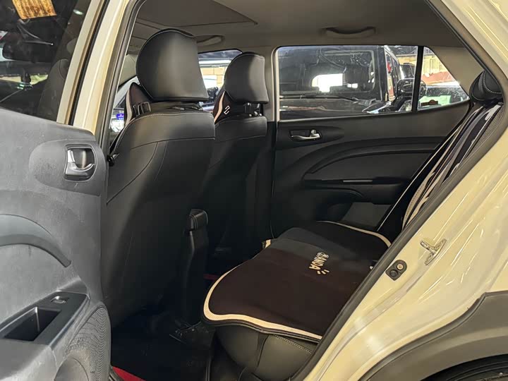 Фото 5 - Kia KX1