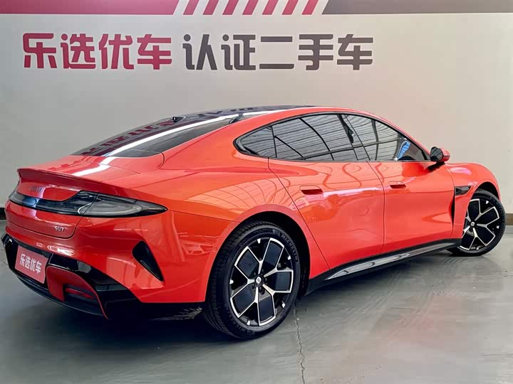 Фото 4 - Xiaomi SU7