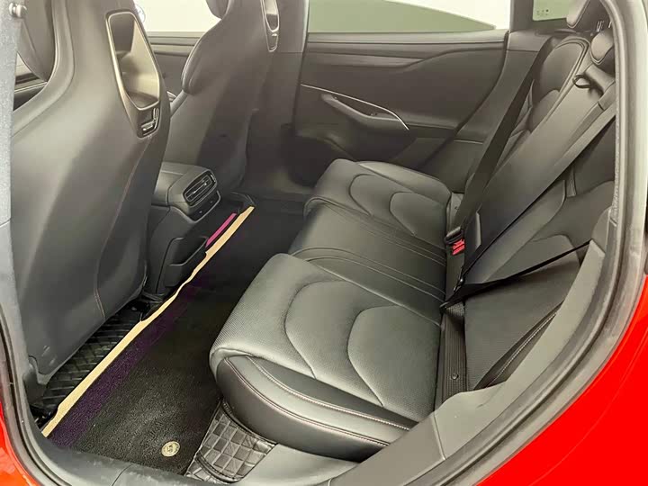 Фото 7 - Xiaomi SU7