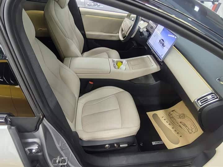 Фото 8 - XPeng F57