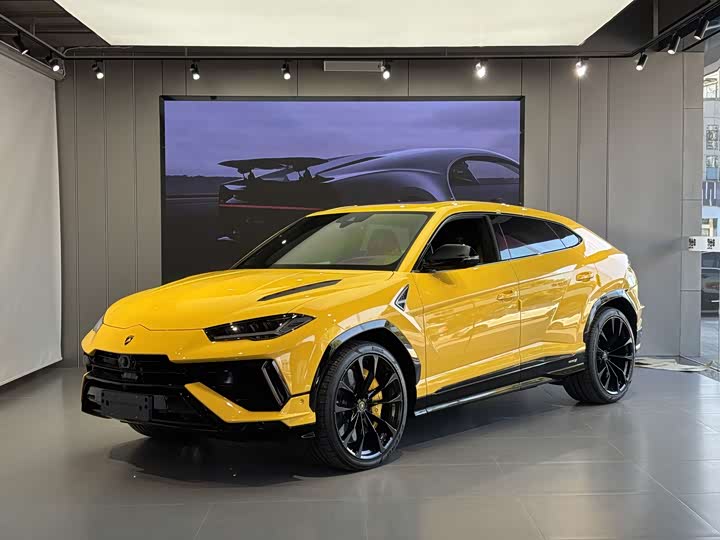 Фото 1 - Lamborghini Urus