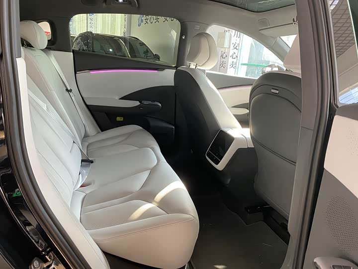 Фото 9 - XPeng G7