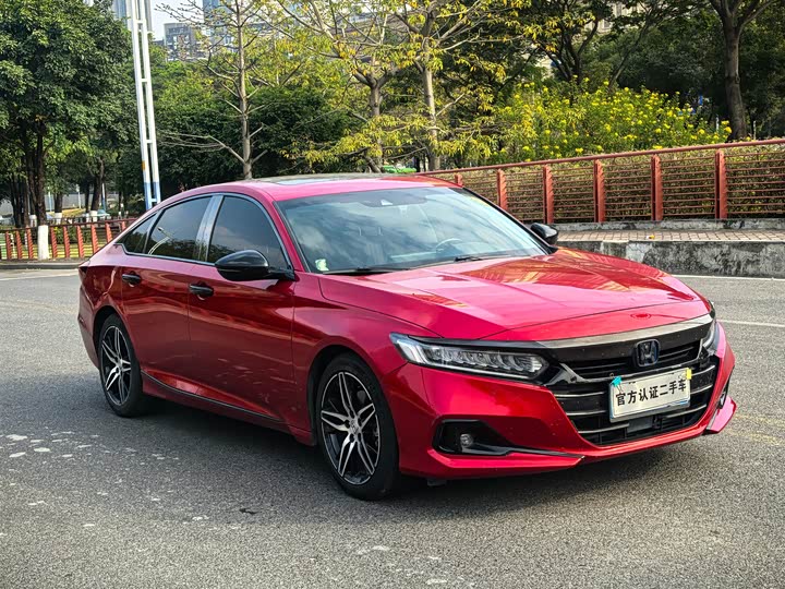 Фото 3 - Honda Accord