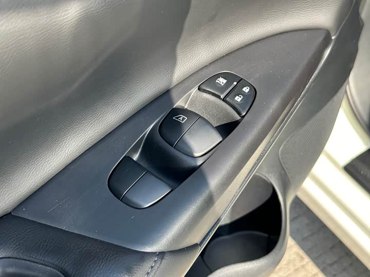 Фото 8 - Nissan Sylphy