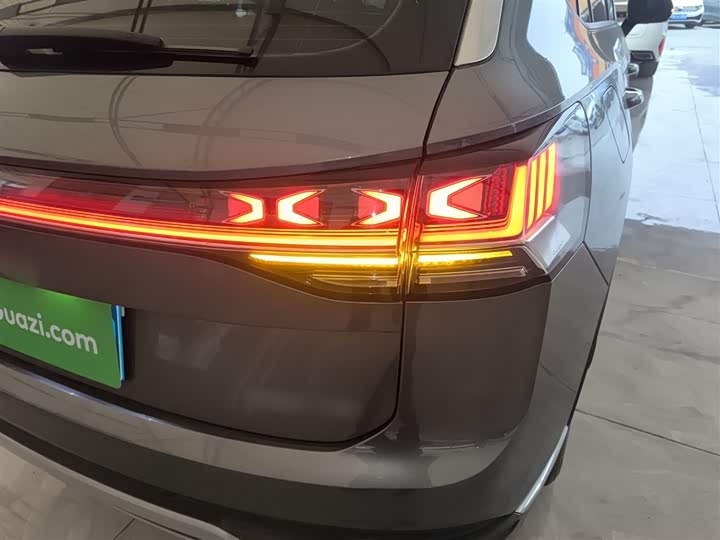 Фото 8 - Volkswagen Tayron