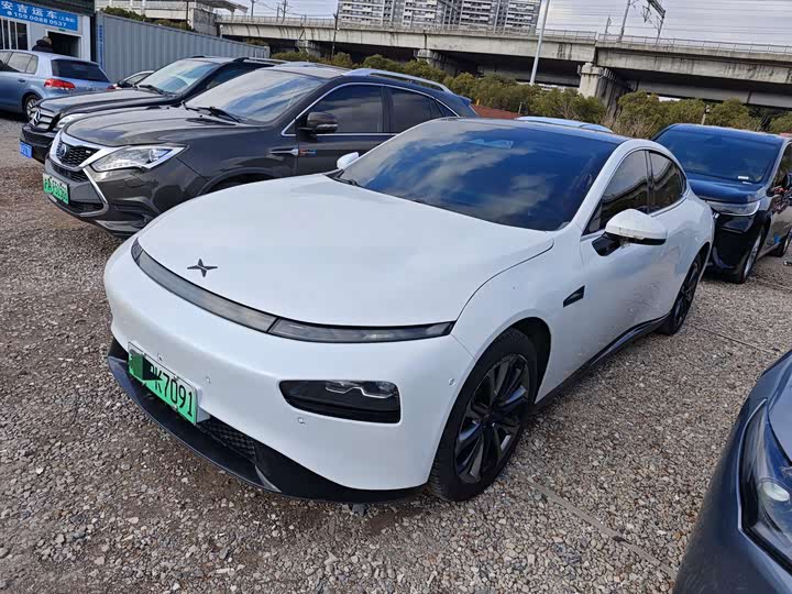 Фото 1 - XPeng P7