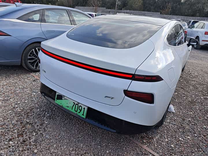 Фото 4 - XPeng P7