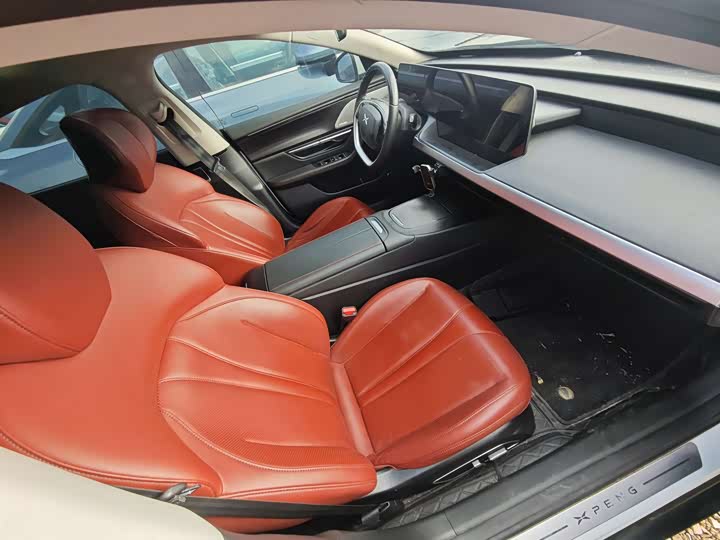 Фото 9 - XPeng P7